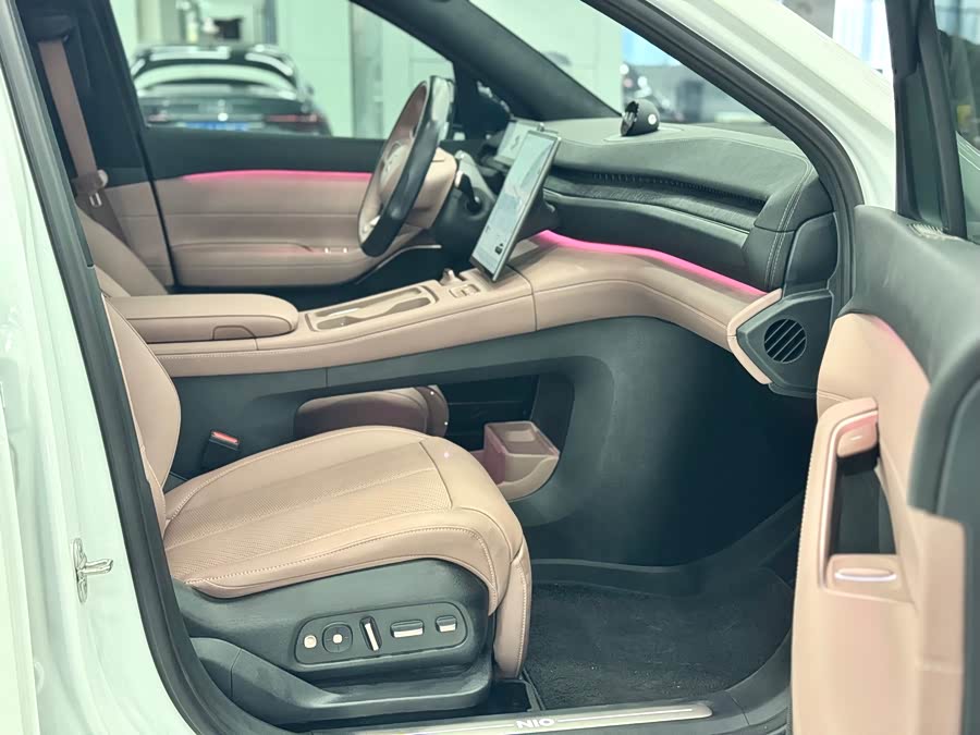 NIO EC6 2025 صورة سيارة #9