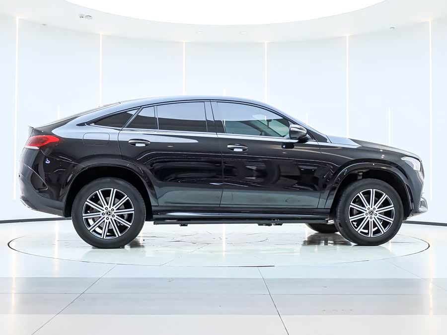 Mercedes-Benz GLE Coupe 2026 صورة سيارة #9