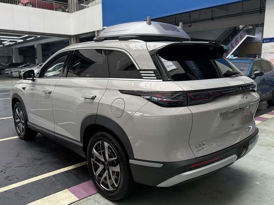 BYD Sea Lion 07 DM-i 2025 car image #9