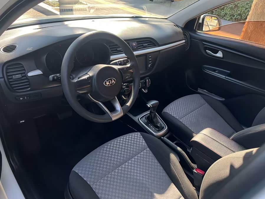 起亚 起亚K2 2017 汽车图片 #9