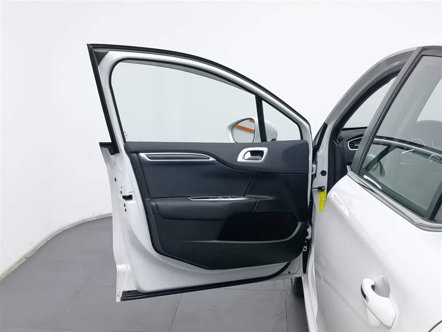 Citroen C4L 2015 #9 Citroen C4L 2015 car image #9