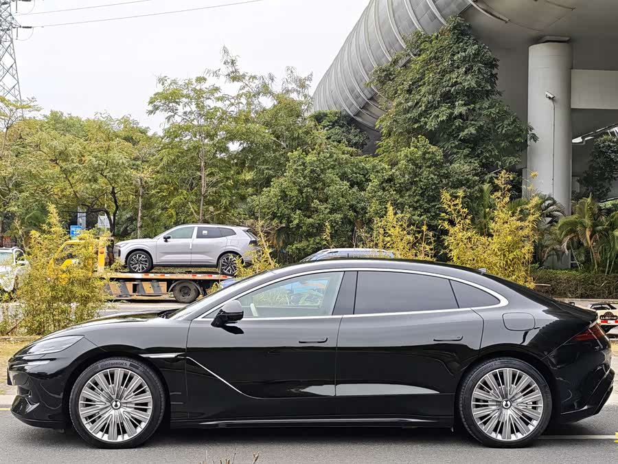 Denza Z9 2024 #9 Denza Z9 2024 car image #9