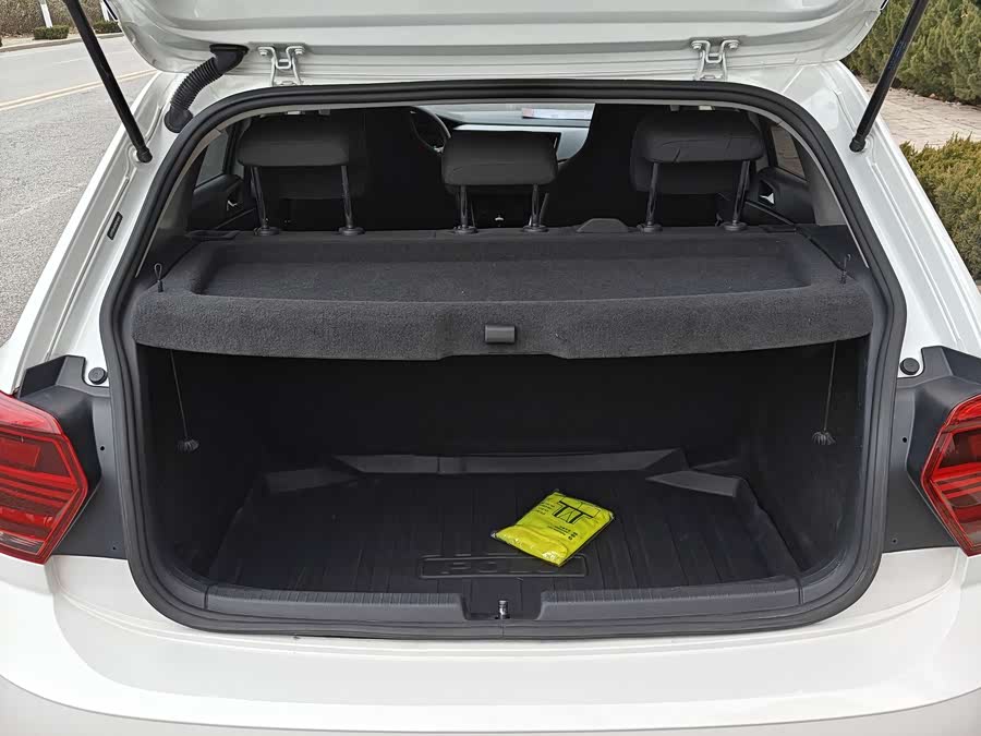 Volkswagen Polo 2022 immagine di auto #9