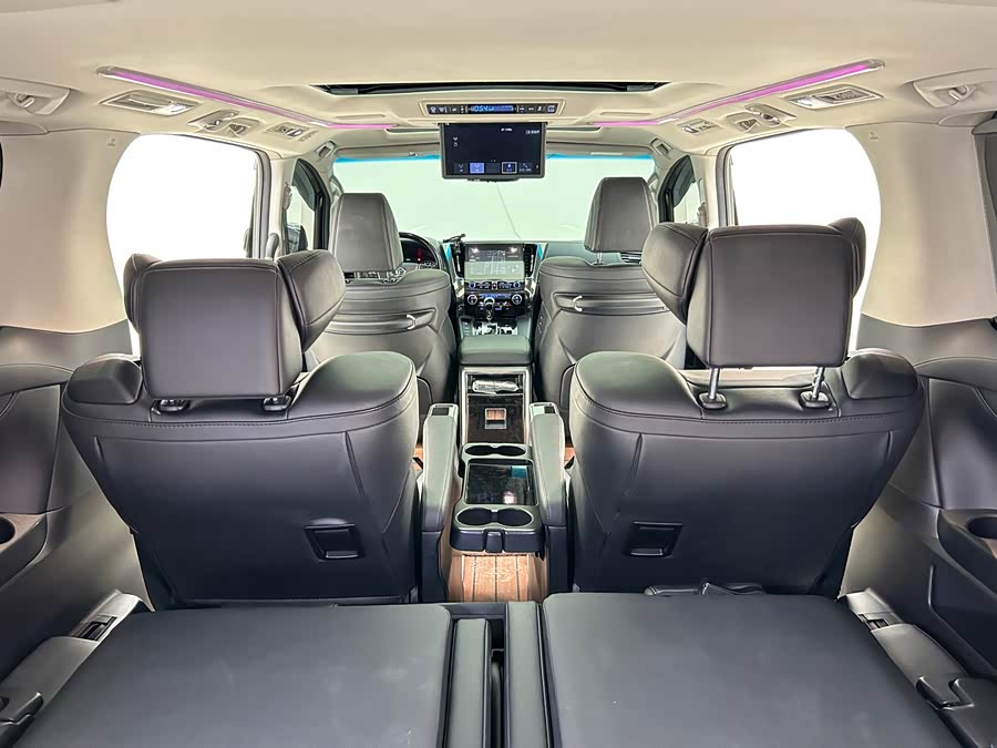 Toyota Vellfire 2020 immagine di auto #9
