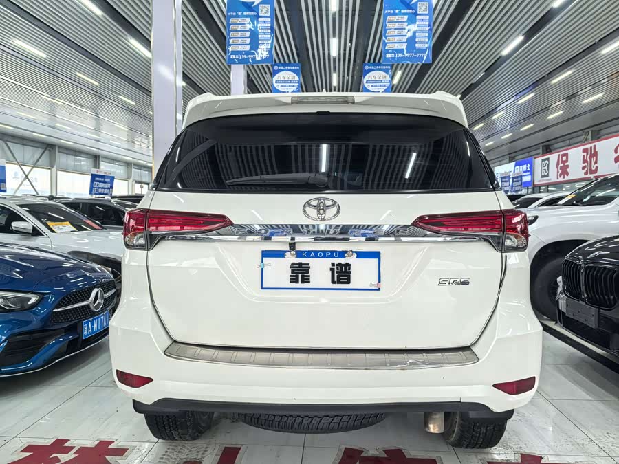 Toyota Fortuner 2019 car image #9
