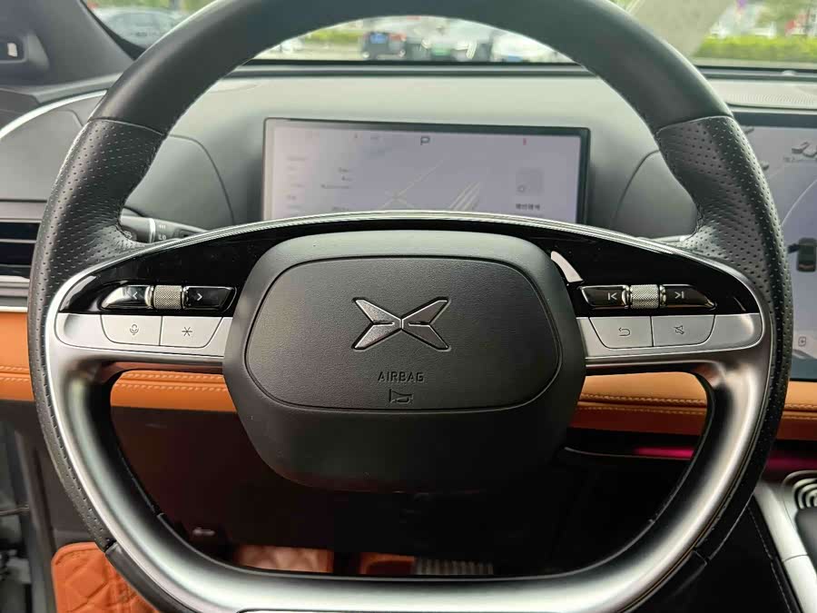 Xpeng G9 2023 immagine di auto #9