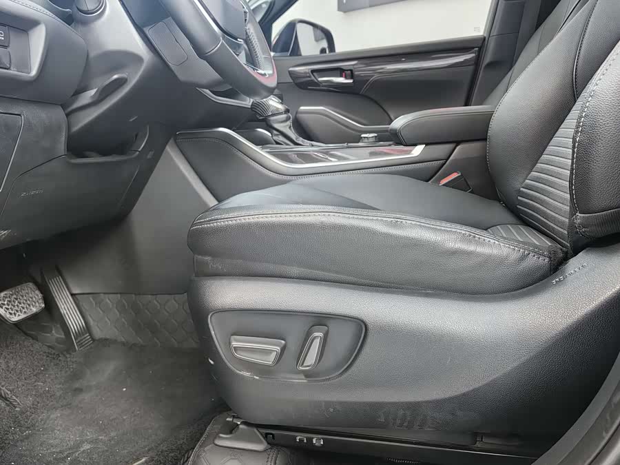 Toyota Crown Kluger 2022 car image #9