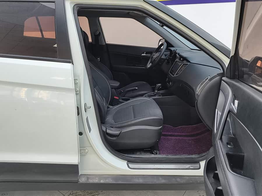 Hyundai ix25 2016 car image #9