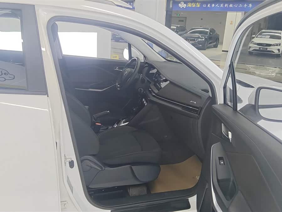 Changan CS15 2020 #9 Changan CS15 2020 immagine di auto #9