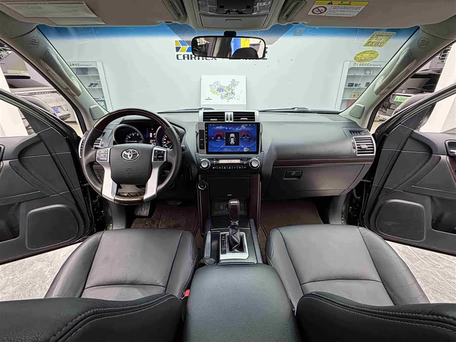 Toyota Land Cruiser Prado 2017 car image #9