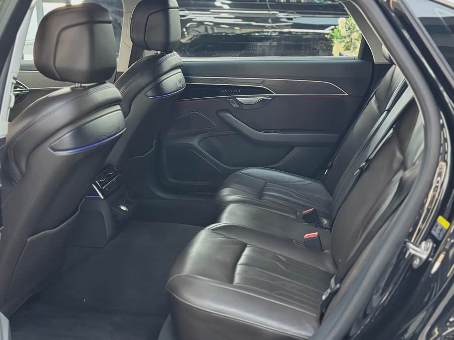 Audi A8 2019 imagem de carro #9