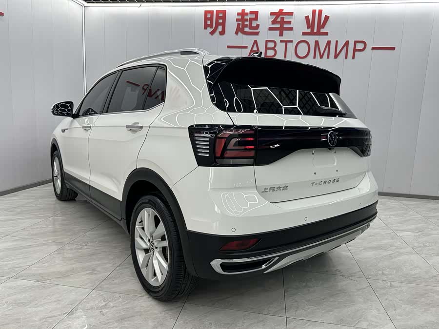 Volkswagen T-Cross 2021 #9 Volkswagen T-Cross 2021 car image #9