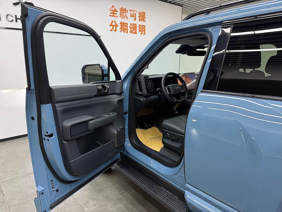 FangChengBao Leopard 5 2025 car image #9