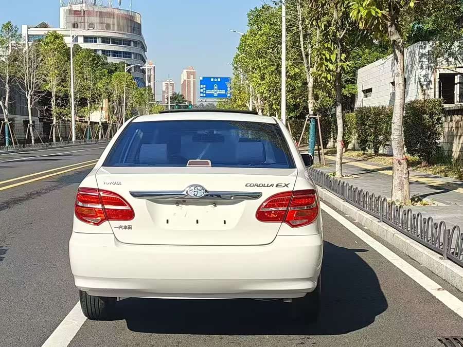 Toyota Corolla (Classic) 2014 car image #9