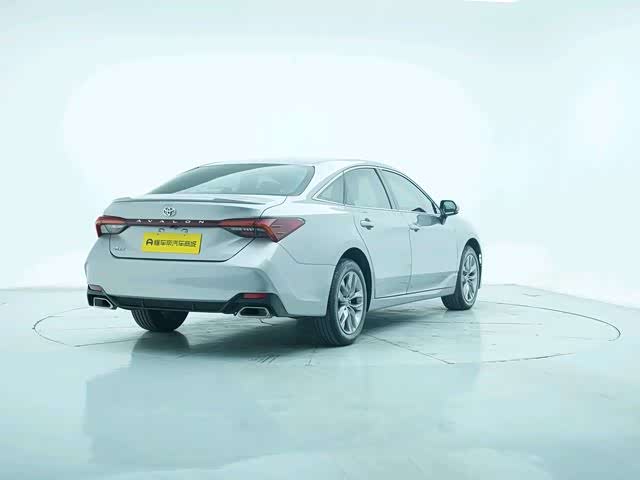 Toyota Avalon 2019 car image #9