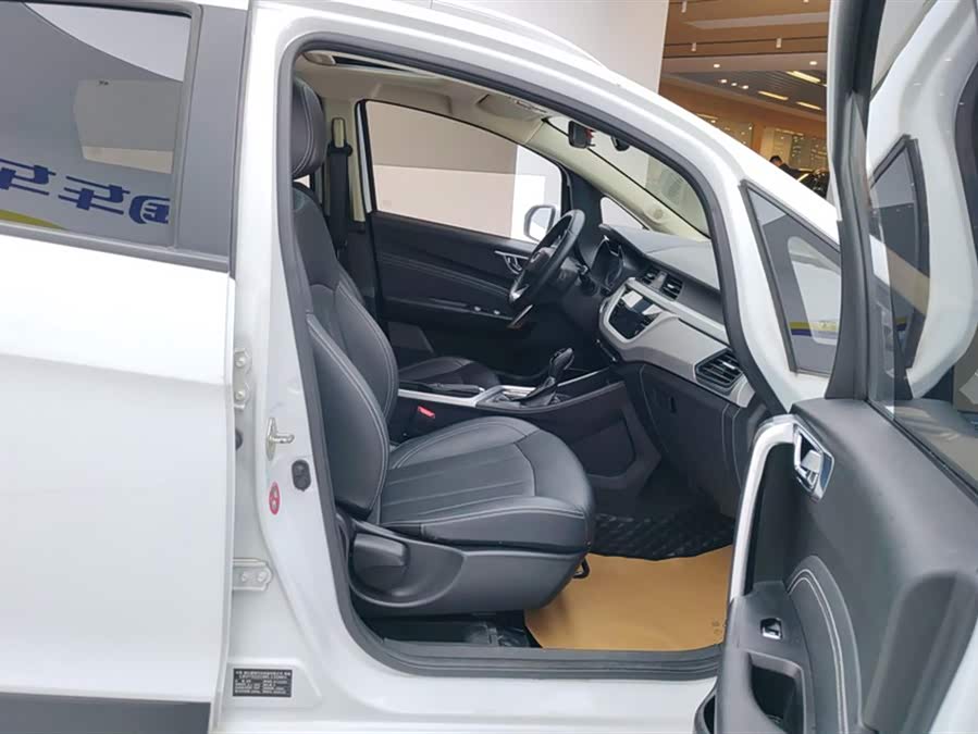 GEELY Vision X3 2019 изображение автомобиля #9