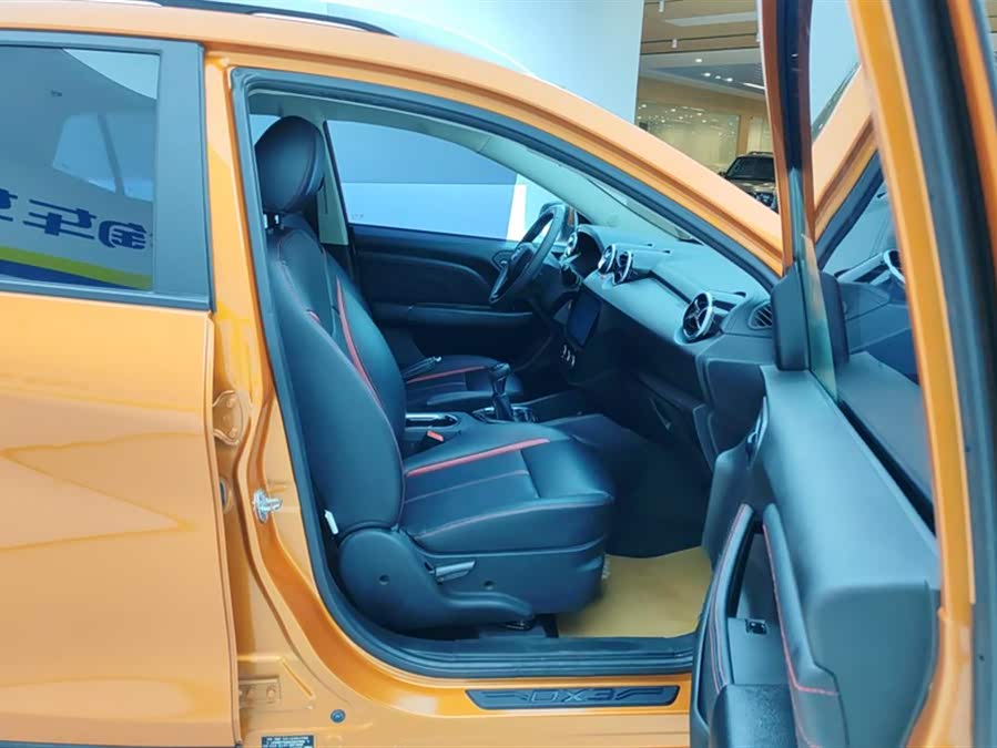 Soueast DX3 2017 صورة سيارة #9