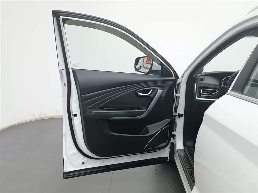 Jetour X70 2019 صورة سيارة #9