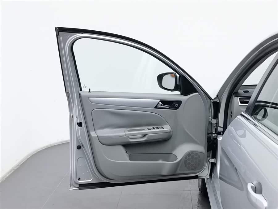 Volkswagen Bora 2011 immagine di auto #9