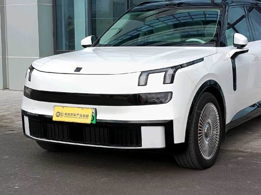 Lynk & Co 900 2025 immagine di auto #9