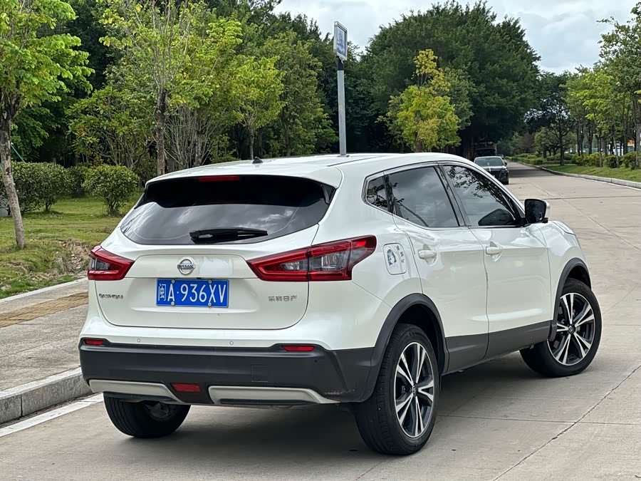 Nissan Qashqai 2021 car image #9