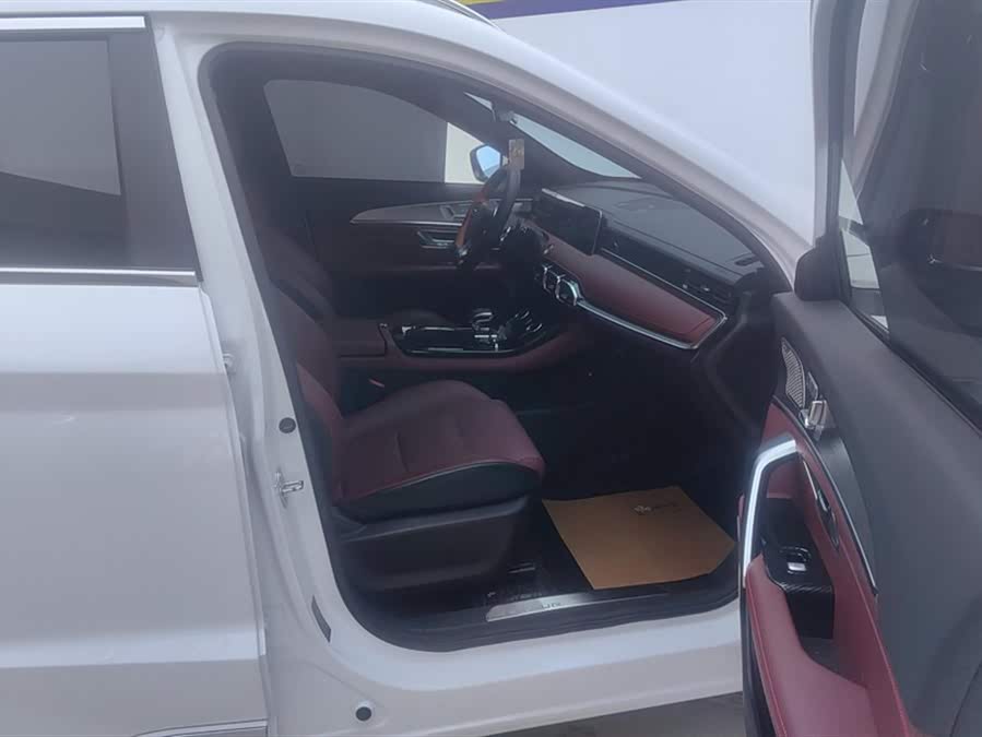 Jetour X70 PLUS 2022 car image #9