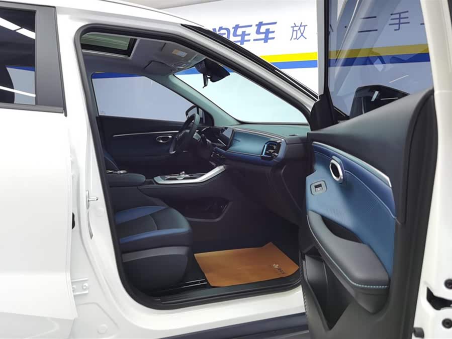 GAC Trumpchi GS3 2025 #9 GAC Trumpchi GS3 2025 car image #9