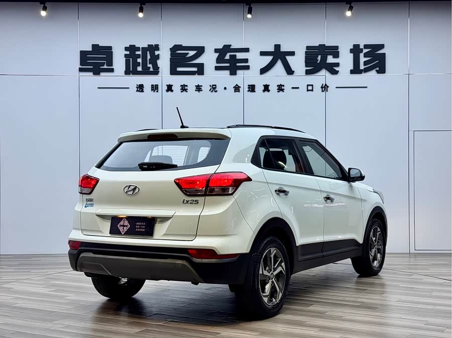Hyundai ix25 2019 car image #9