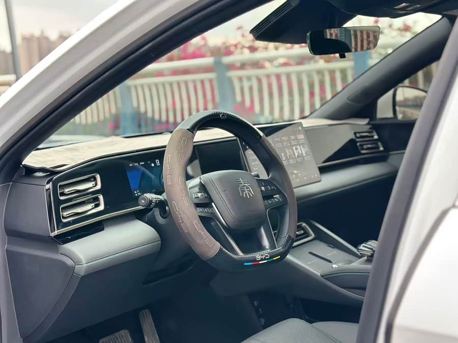 BYD Qin L 2025 immagine di auto #9