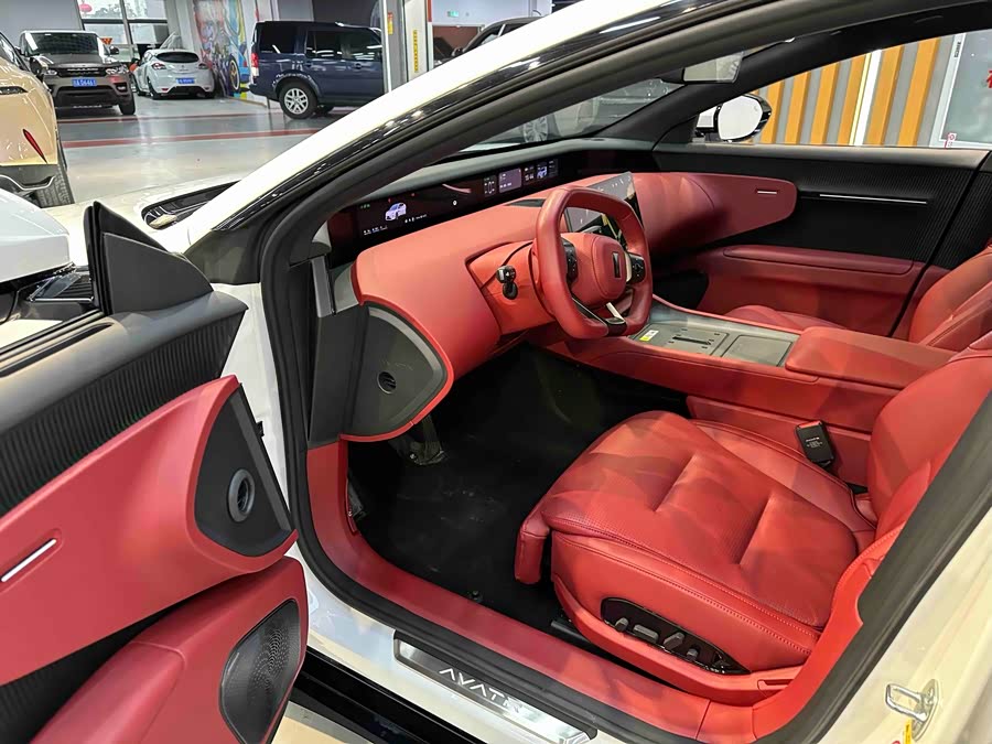 Avatr 12 2025 car image #9