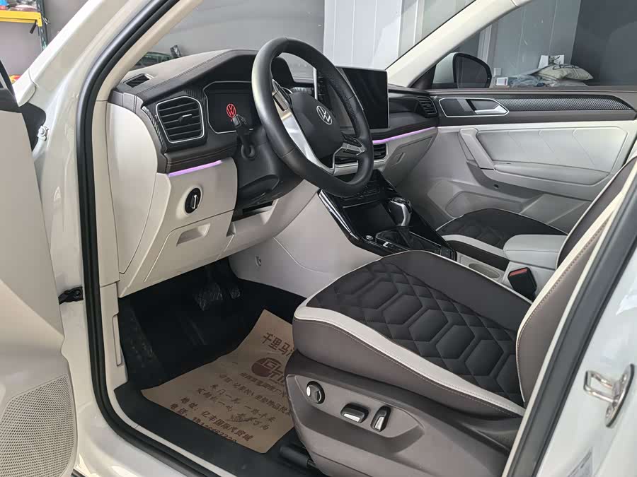 Volkswagen Tayron 2022 car image #9