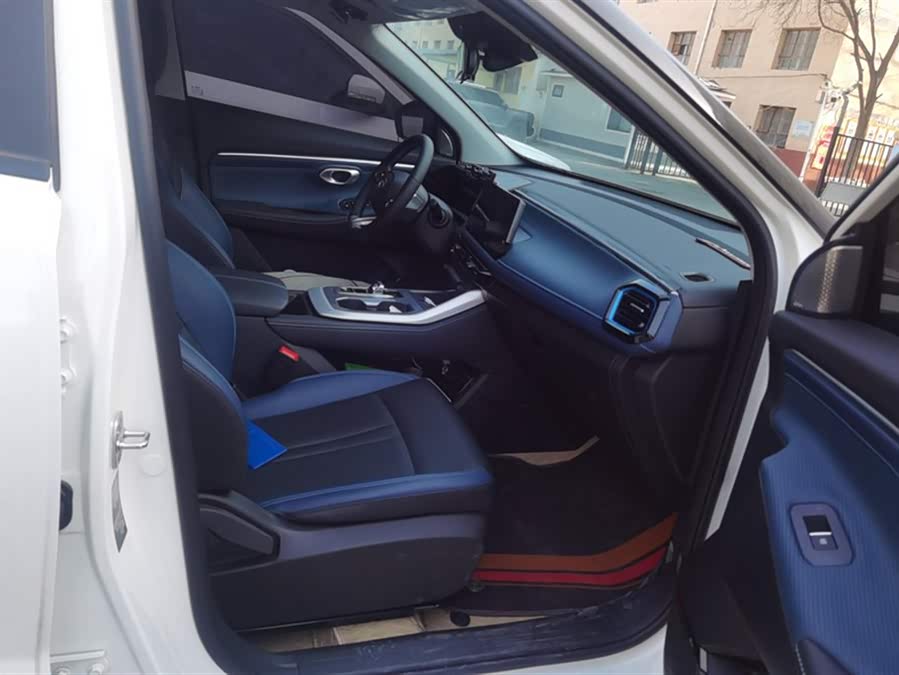 GAC Trumpchi GS3 2025 #9 GAC Trumpchi GS3 2025 car image #9