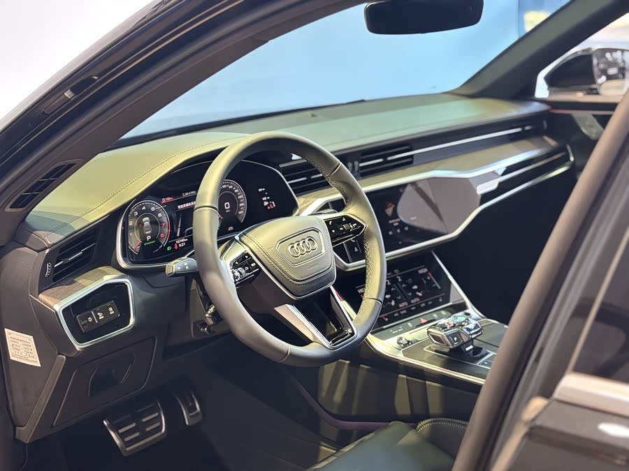 Audi A6L 2025 car image #9