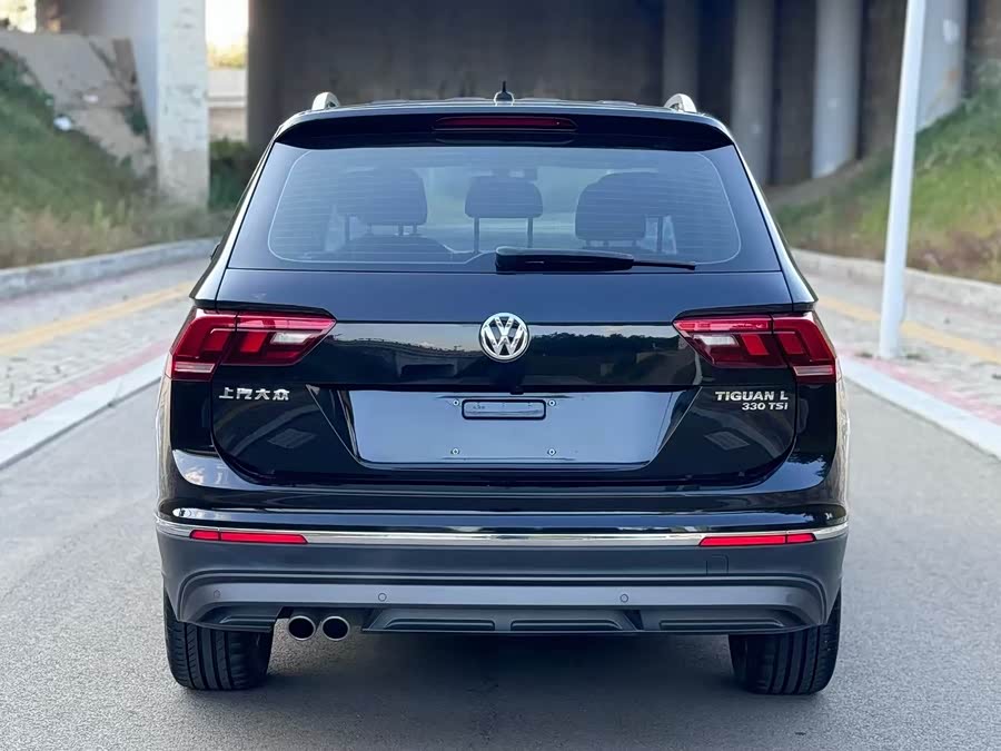 Volkswagen Tiguan L 2018 car image #9