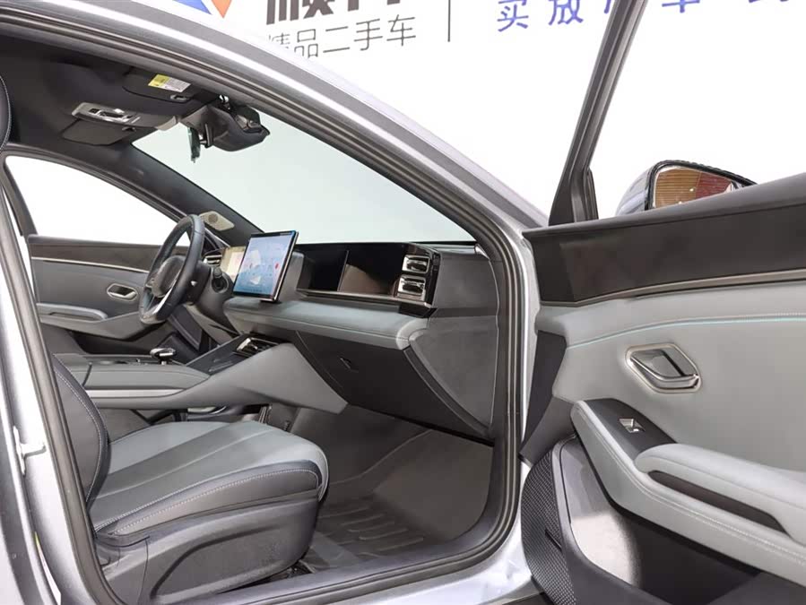 BYD Qin L 2025 car image #9
