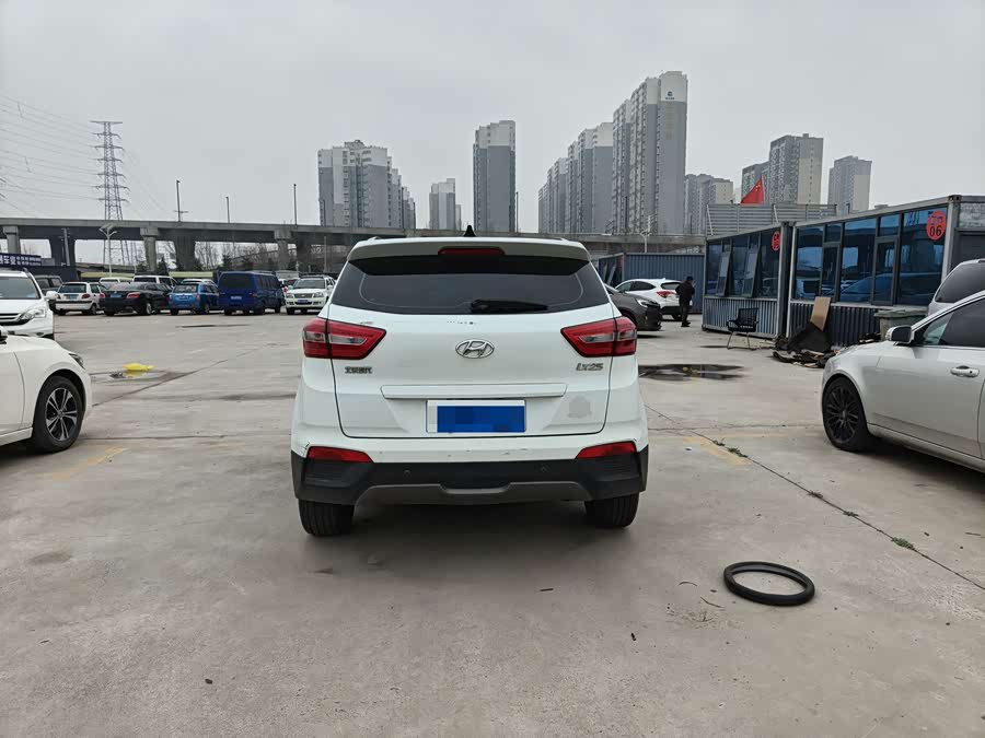 Hyundai ix25 2016 car image #9