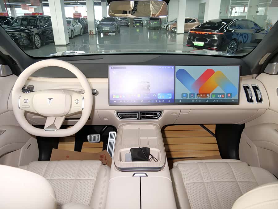 Deepal S09 2025 imagen de coche #9