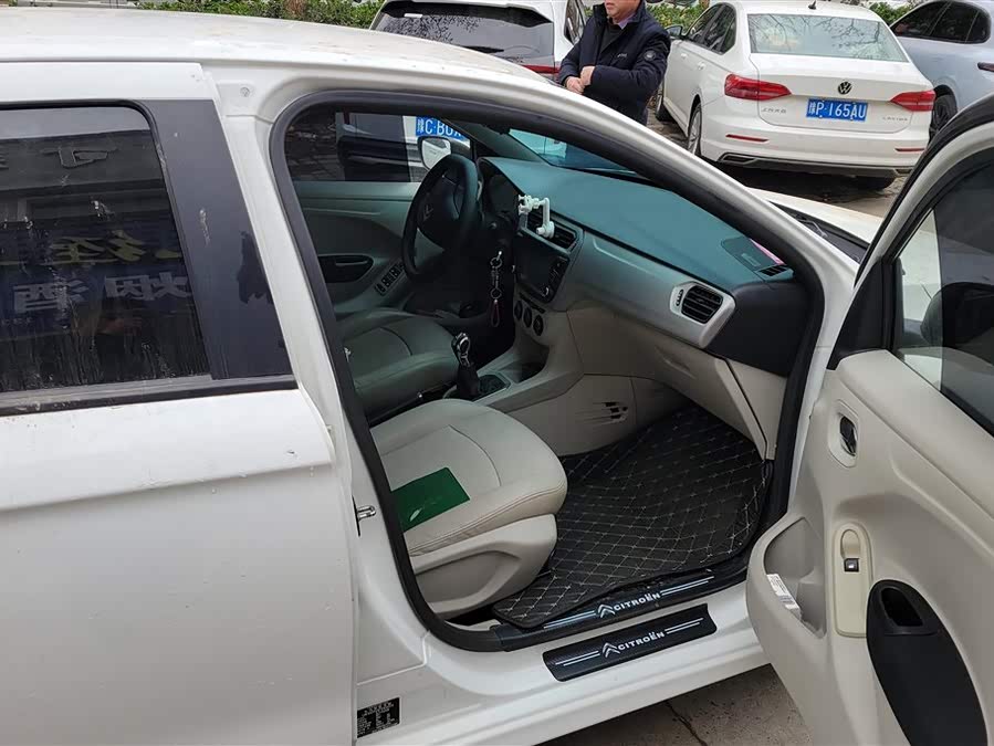 Citroen C-Elysée 2015 imagem de carro #9