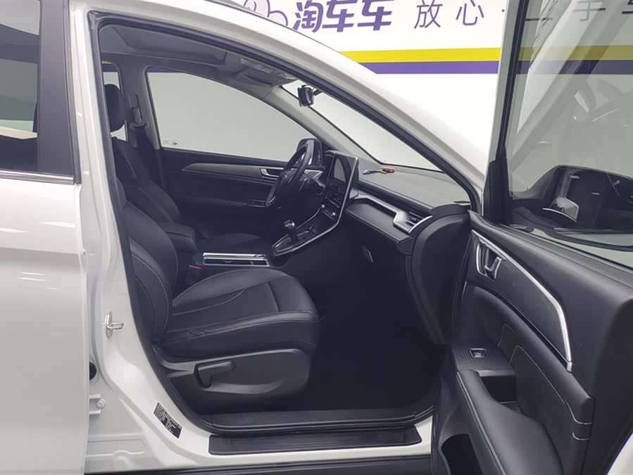 Haval M6 2021 car image #9