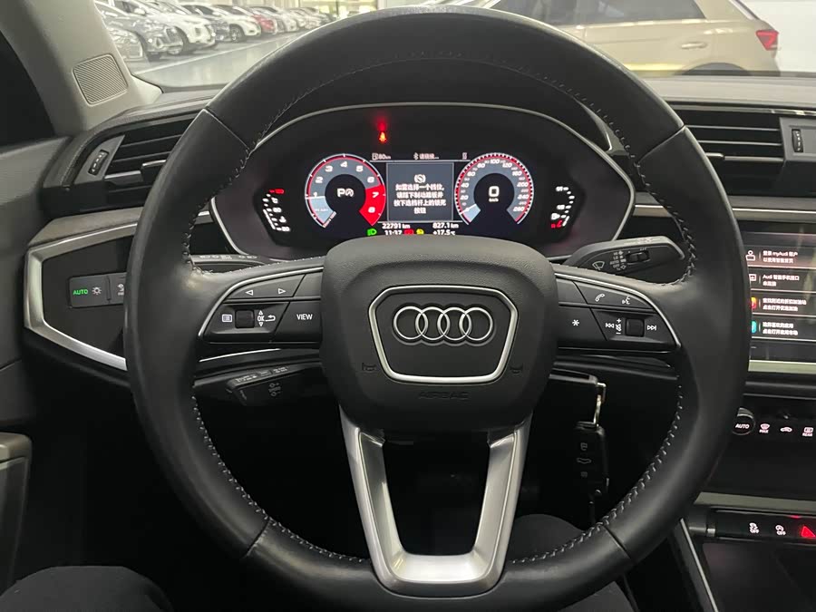 Audi Q3 2022 #9 Audi Q3 2022 car image #9