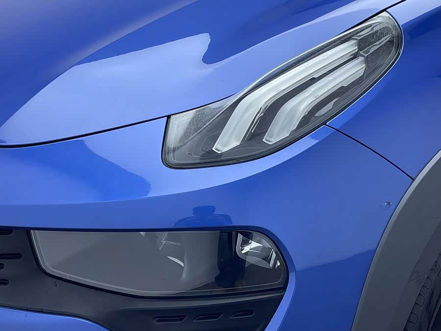Lynk & Co 02 2018 #9 Lynk & Co 02 2018 car image #9