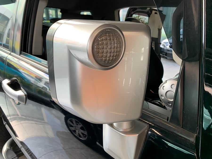 Toyota FJ Cruiser 2009 immagine di auto #9