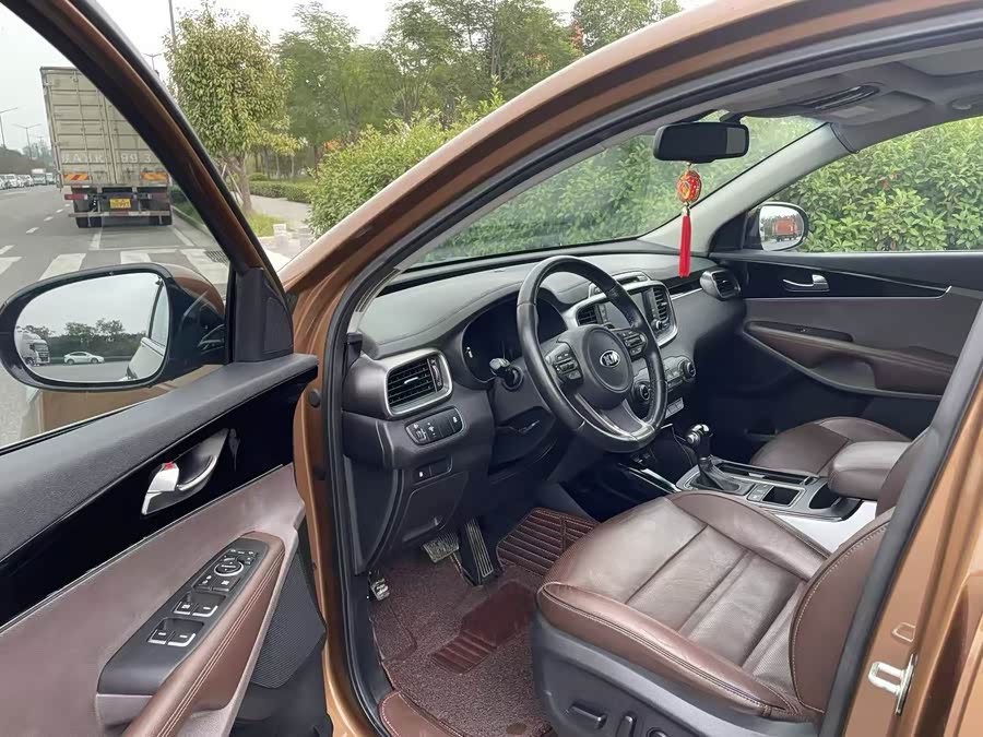 Kia Sorento 2015 car image #9