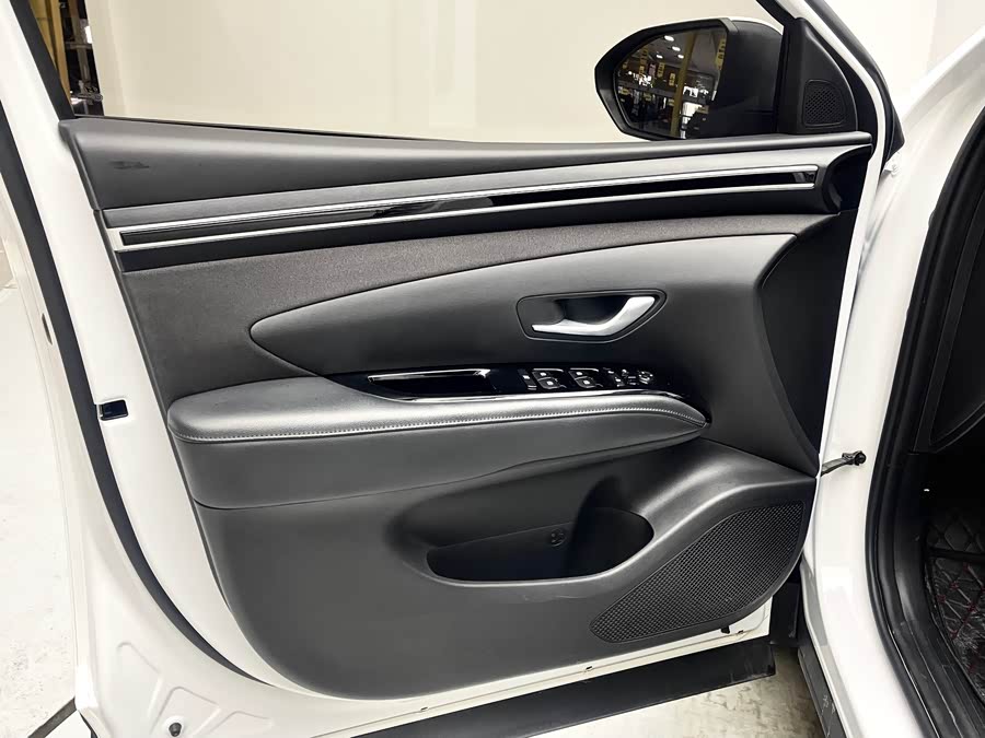 Hyundai Tucson 2023 car image #9