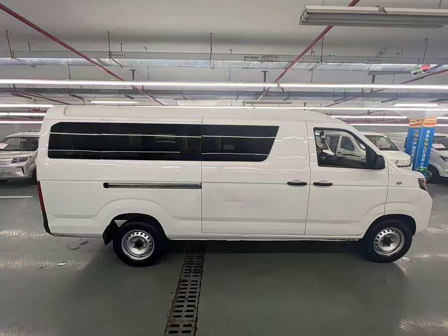 凯翼 凯翼江豚E7 2025 汽车图片 #9