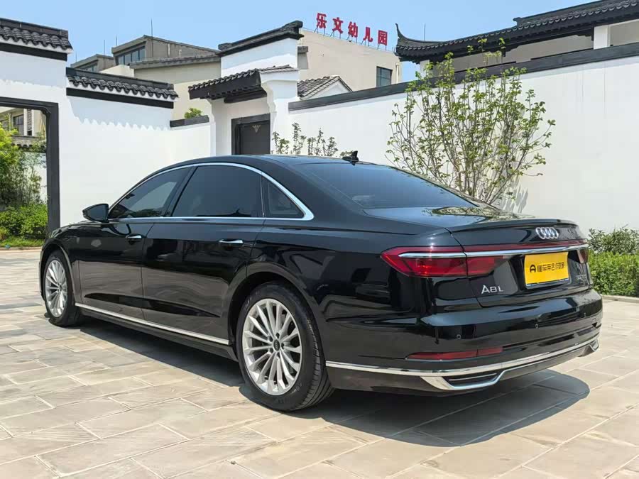 Audi A8 2020 imagen de coche #9