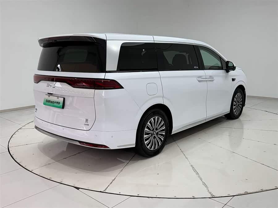 BYD Xia 2024 car image #9