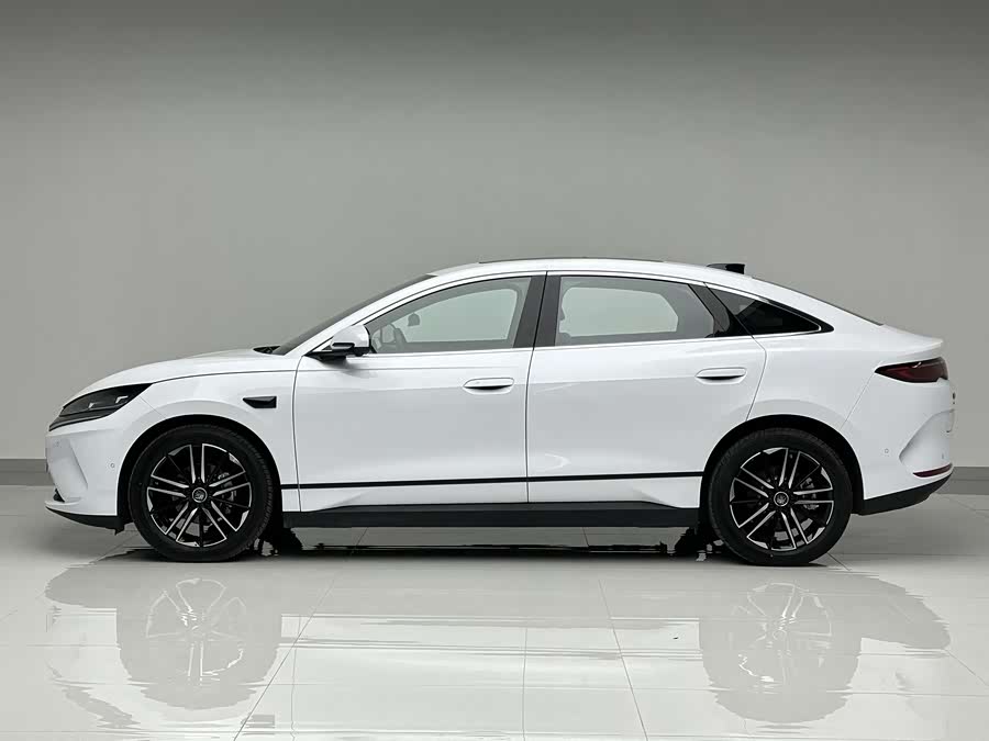 BYD Qin L 2025 car image #9