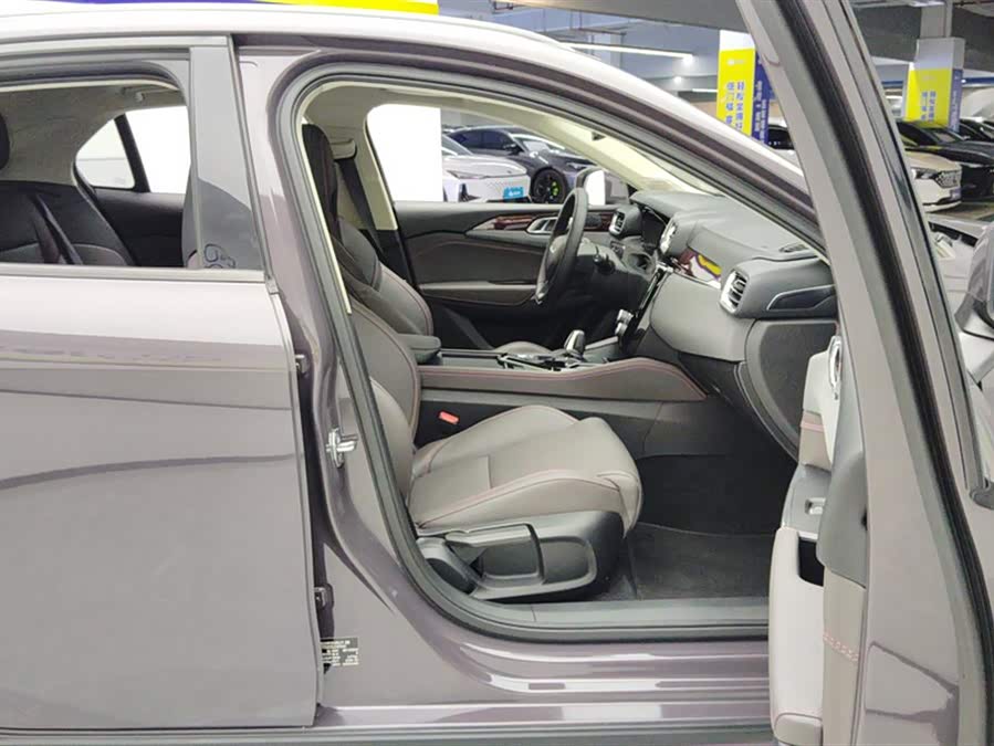 Lynk & Co 02 2020 car image #9