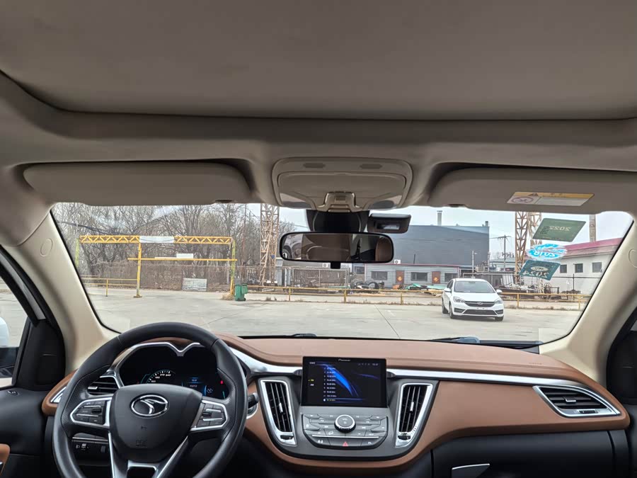 Soueast DX7 2016 car image #9